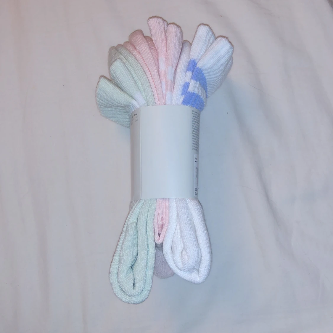 Flerfärgade strumpor från Adidas - 90