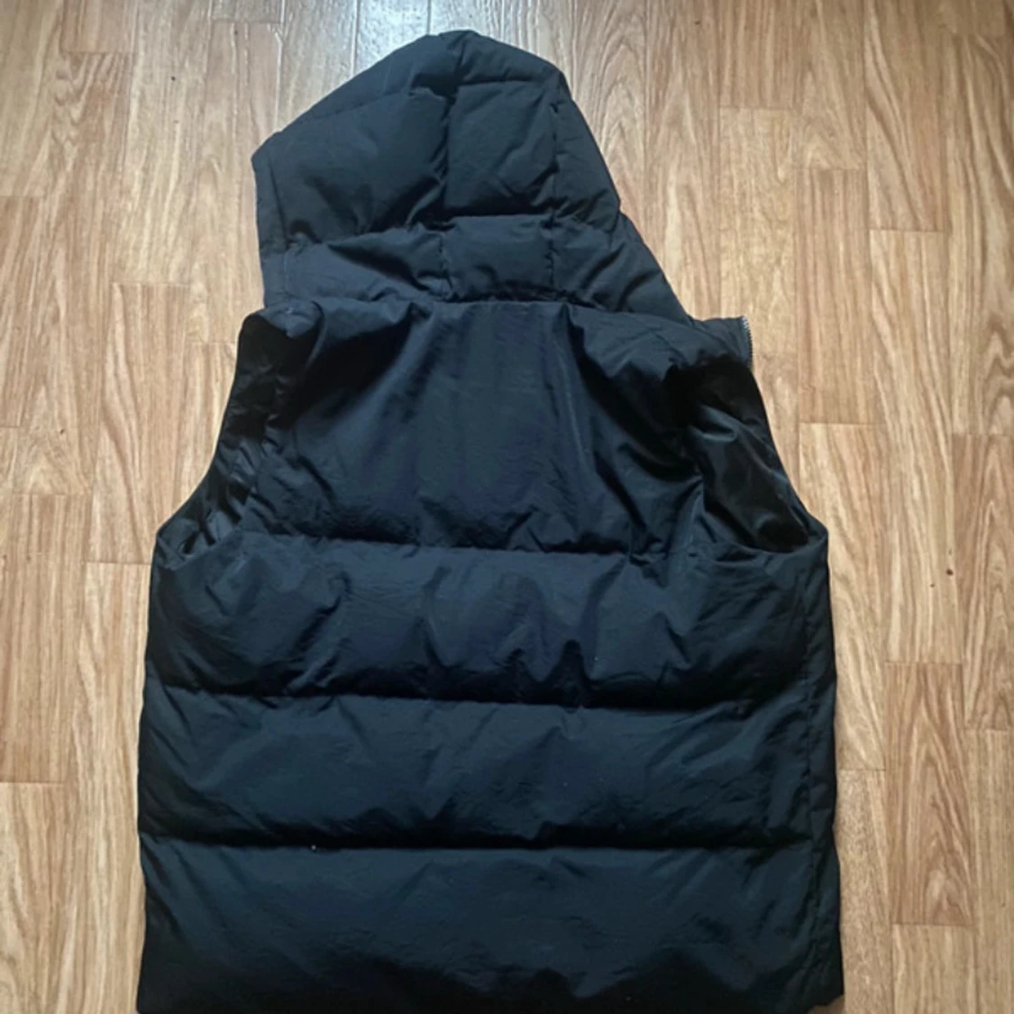 Svart dunväst från Shein - 90