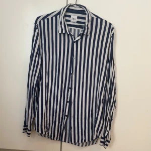 Tunn skjorta  - Köptes för ett år sedan. 