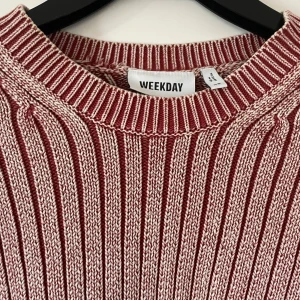 Crop stickad tröja - Beskrivning kommer