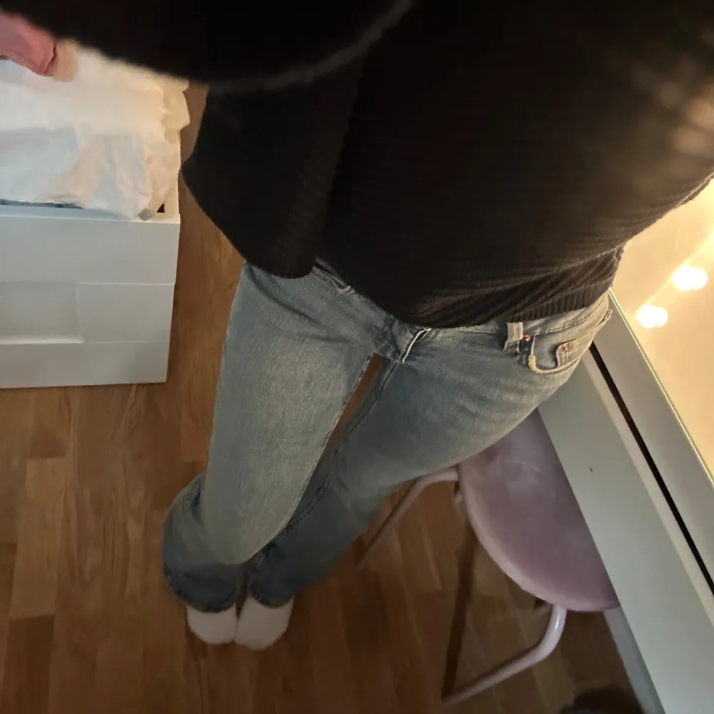 Köpta nyligen men kommer inte till användning! Från petite avdelning. Jeans & Byxor.