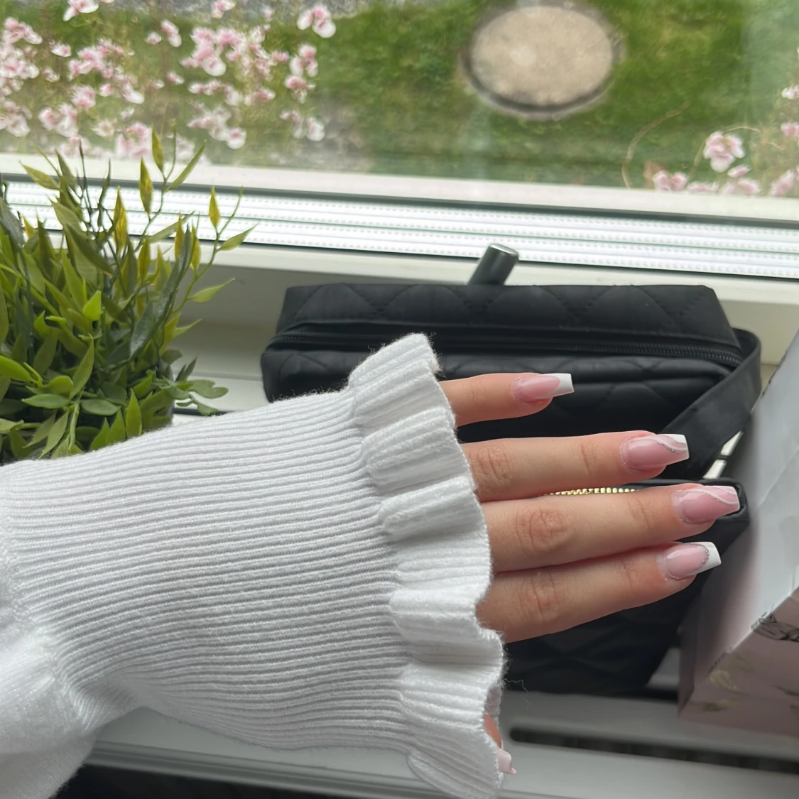 finstickad tröja med detaljer  - 90