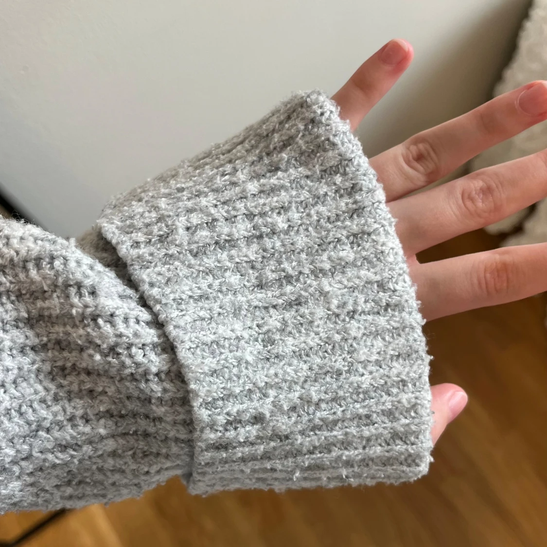 Fint pull and bear tröja i grå🌟🌟 - 91