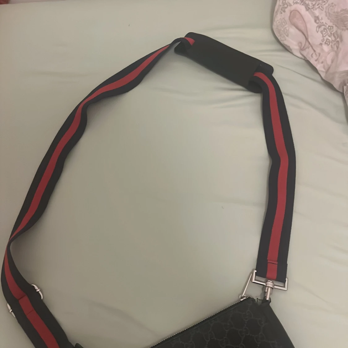 Svart axelväska från Gucci riktigt snygg väska - 2