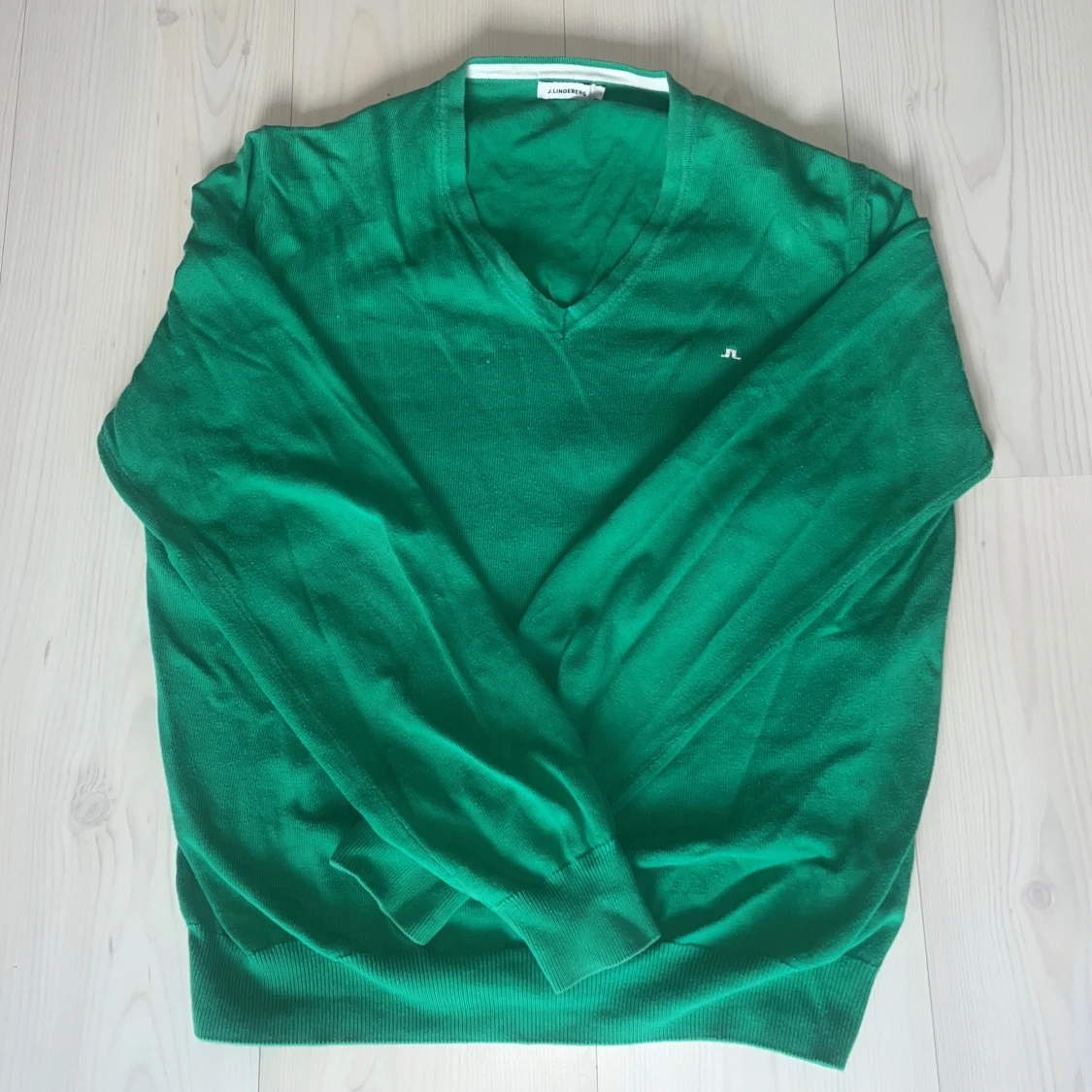 Grön tröja från J.Lindeberg