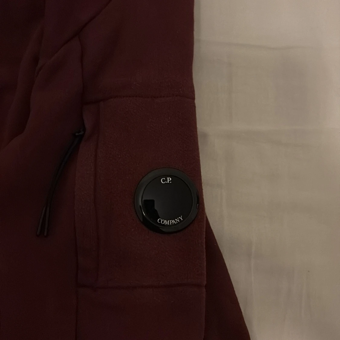 Vinröd tröja från C.P. Company - 1