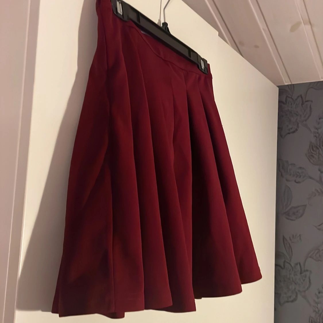 Röd kjol - 90