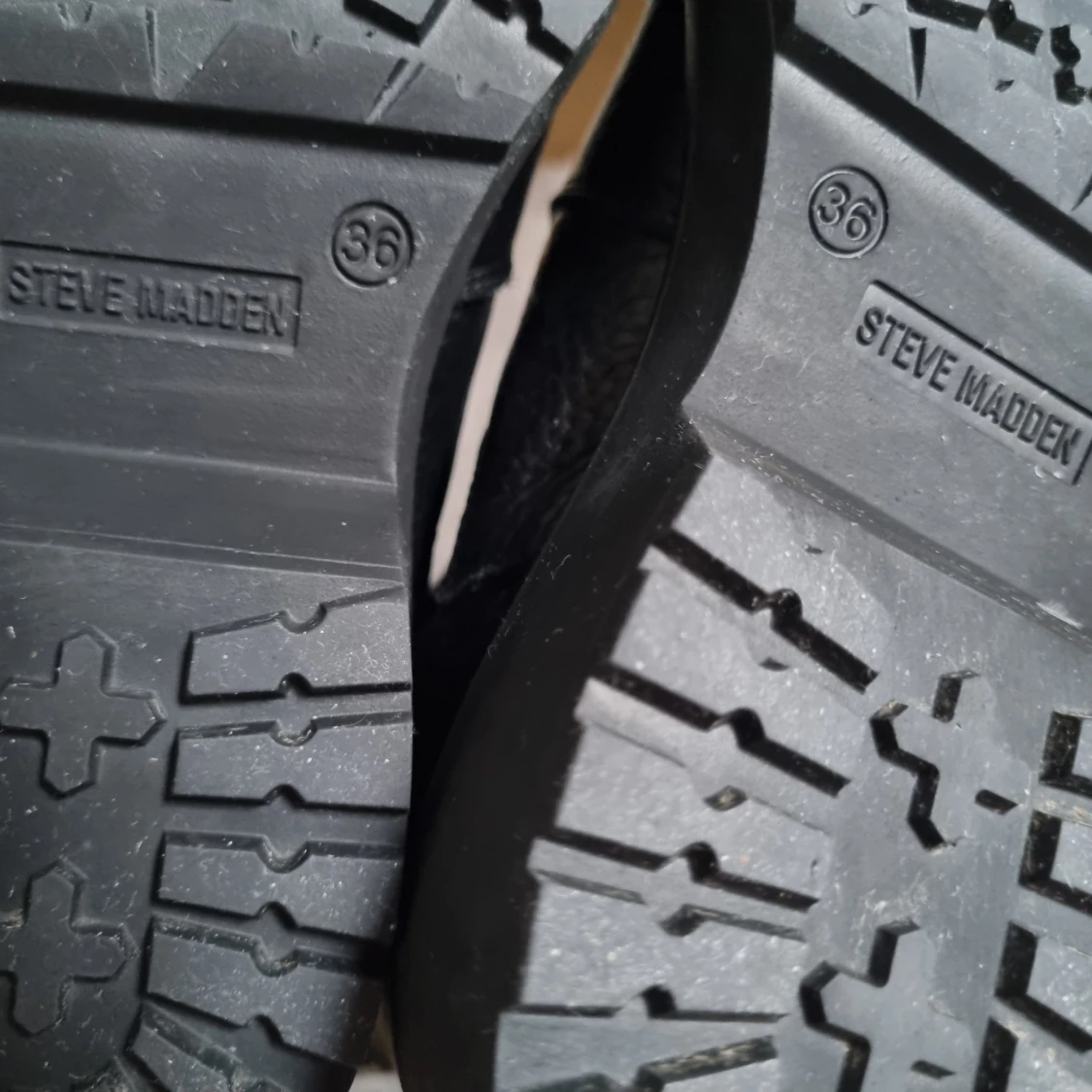 Svarta läderstövlar från Steve Madden - 91