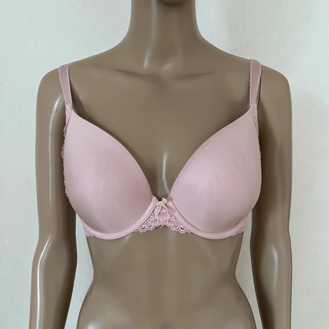 Victorias secret bh rosa med spets storlek 32DD 70E