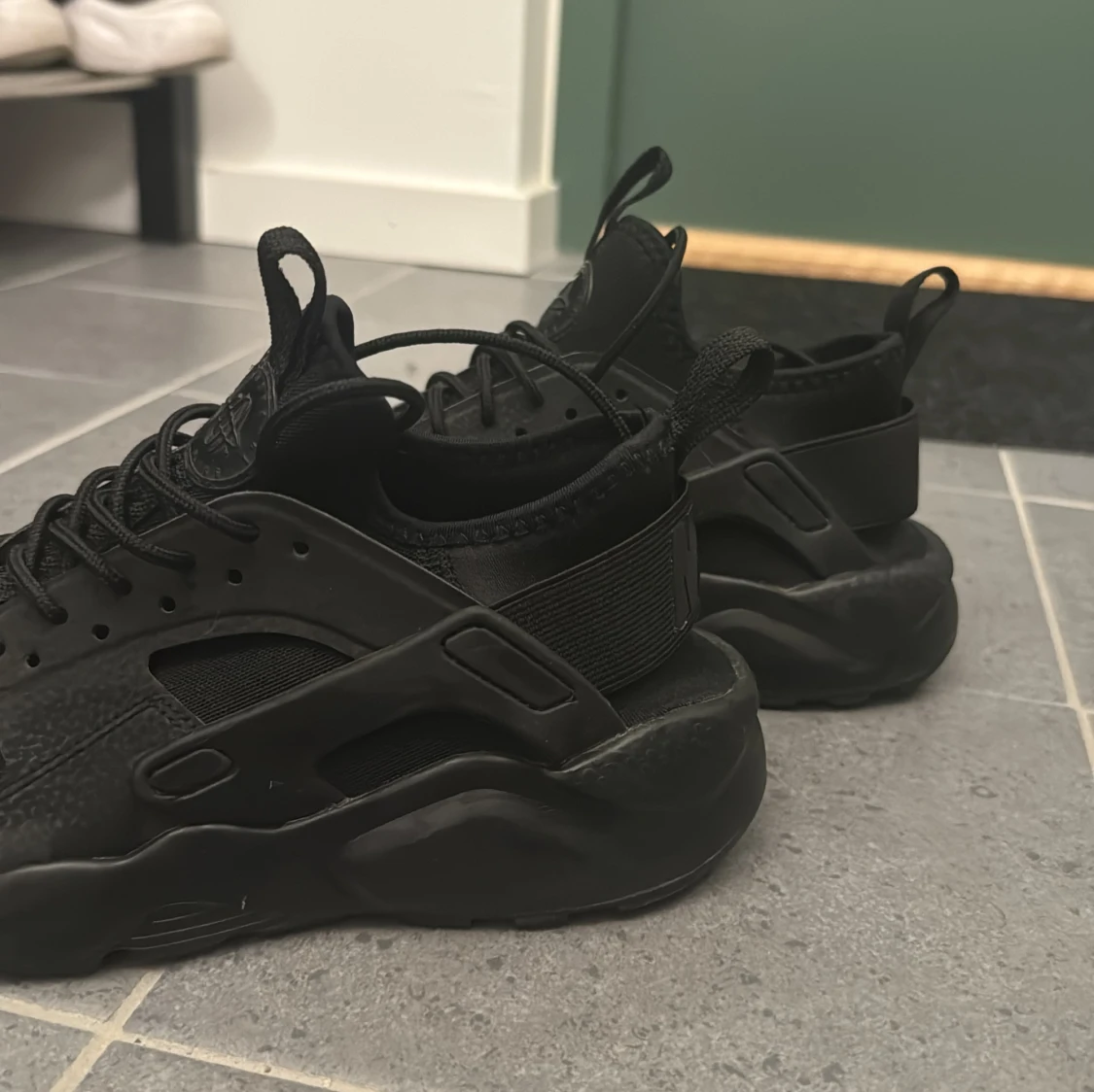 Svarta sneakers från Nike - 90