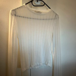Vit långärmad  tröja - Använd en del