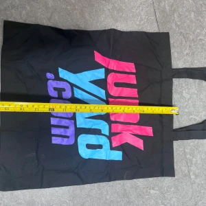 Tyg väska  - Bra skick 