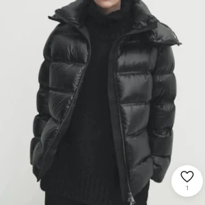 Massimo dutti jacka xs - Säljer min skit snygga massimo dutti jacka i storlek xs. Den är i jättebra skick! Skriv privat för fler bilder. Köp INTE via köp nu utan kontakta mig först‼️