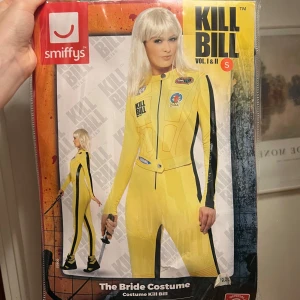 Kill Bill kostym halloween  - Kill Bill kostym halloween, skulle säga att den sitter bra på en Stl S