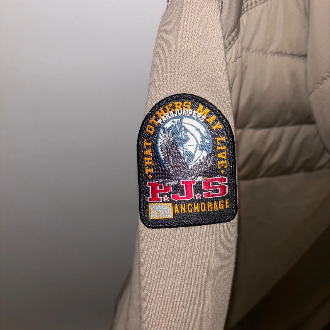 Beige jacka från Parajumpers - 91