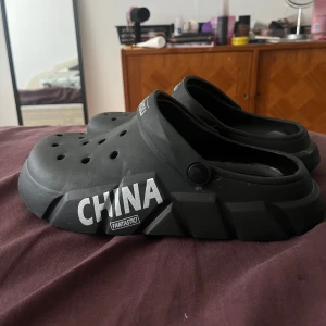 Svarta kuazhou - Använda ett par gånger men fortfarande i bra skick Storlek 42-43