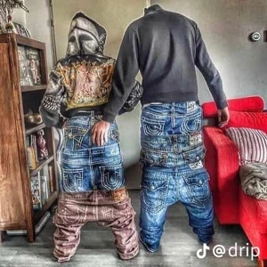 150+ Par finns mer o mer! - Laddar upp många  True Religion på min vinted!!