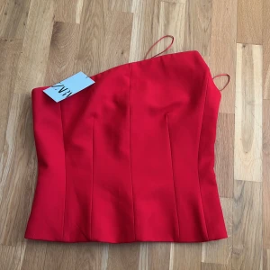Zara top - Aldrig använt 
