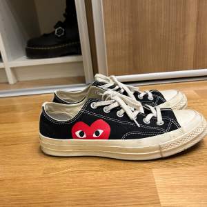 Comme de garcons converse 41 I använt men gott skick. 