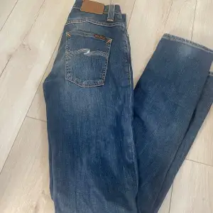 Nyskick nudie jeans co