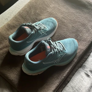 Träningskor  - fina träningsskor ❣️❣️❣️