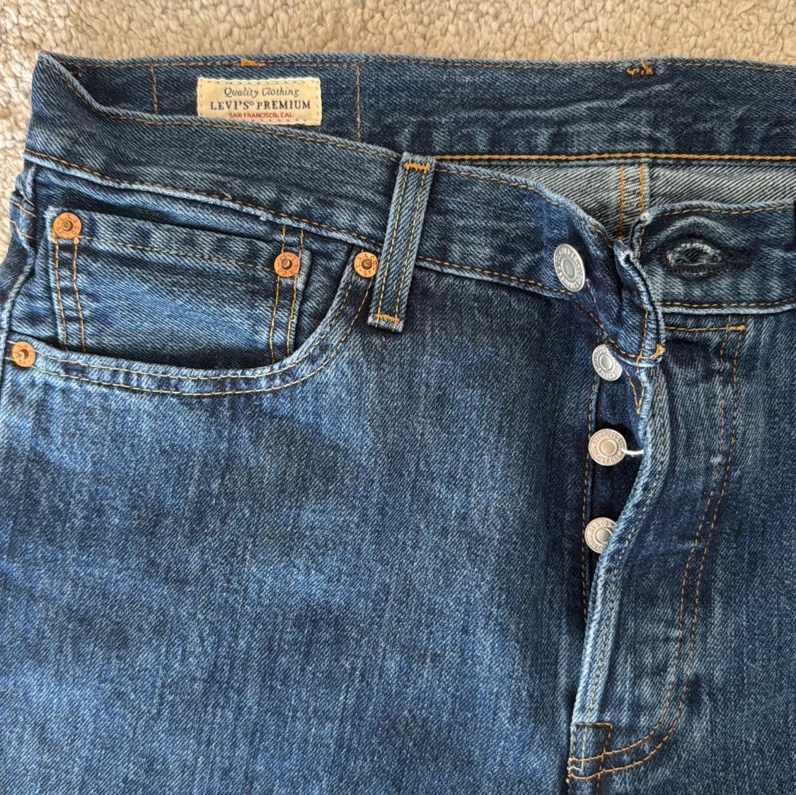 Levi’s 501 Blue Jeans  - 90