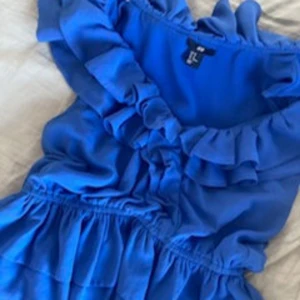 H&m topp! - Säljer denna jätte fina topp från h&m. Helt slutsold!