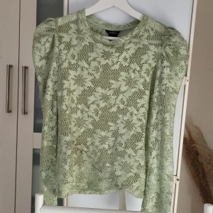 Spetstopp - Nytt skick, med pirslapp på