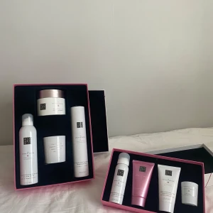 Rituals set - Två st Rituals set. Säljes separat eller ihop. Allt är oanvändt och oöppnat. Säljer för att jag har fler av samma💗 Liten - 199kr  Den stora är såld