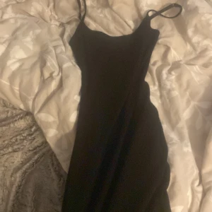 Säljer helt ny skims klänning 800kr storlek s - Storlek S använt 1 gång helt ny, kan förhandla pris.