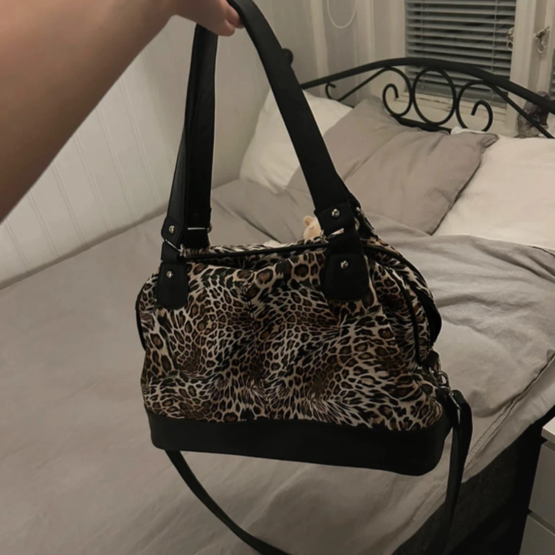 Leopard väska