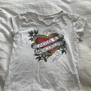 Snygg trendig t shirt