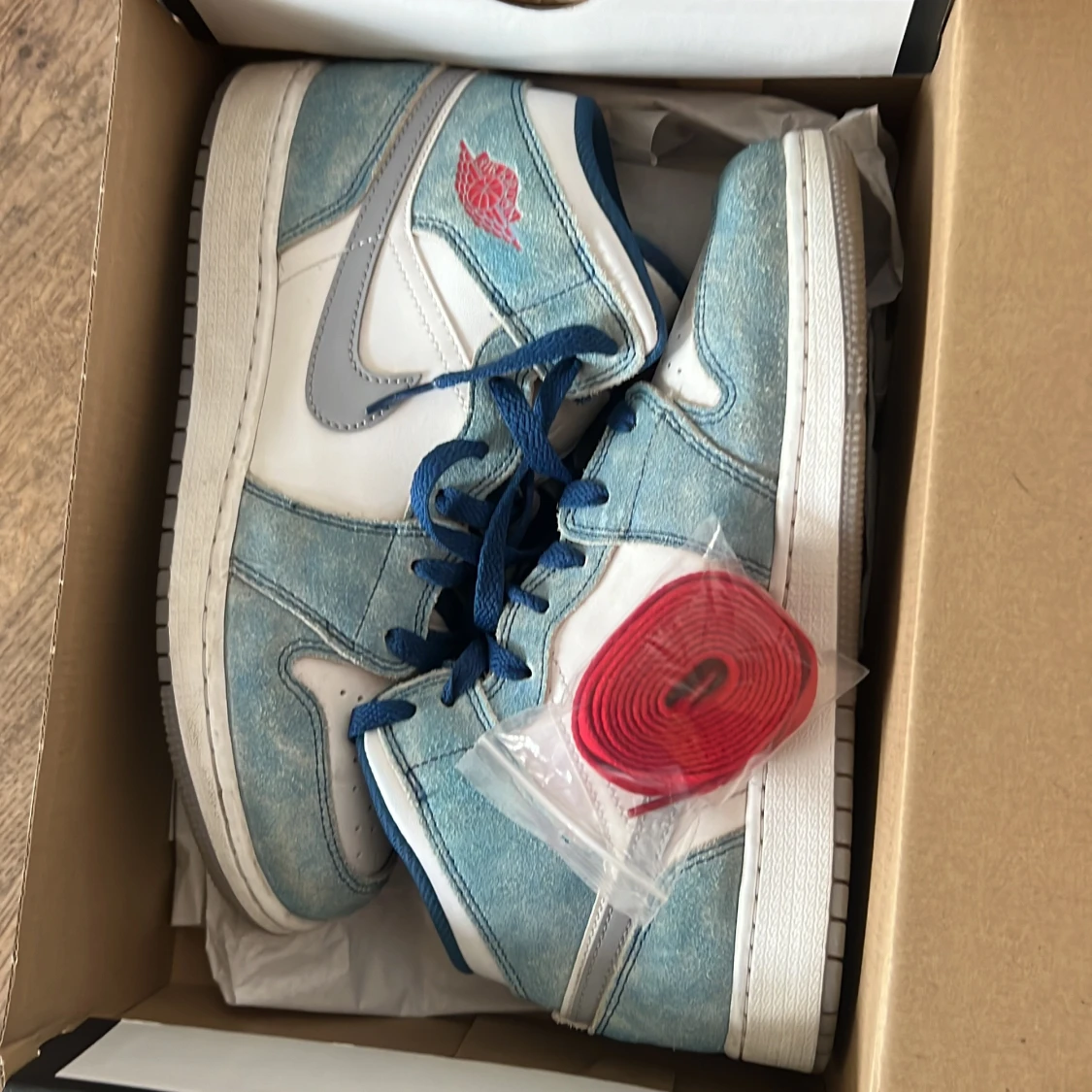 Jordan 1 mid 39 - 92