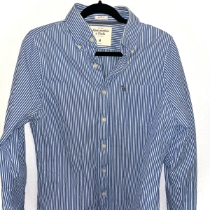 Abercrombie & Fitch Skjorta - Stilren skjorta från Abercrombie & Fitch i storlek M.
