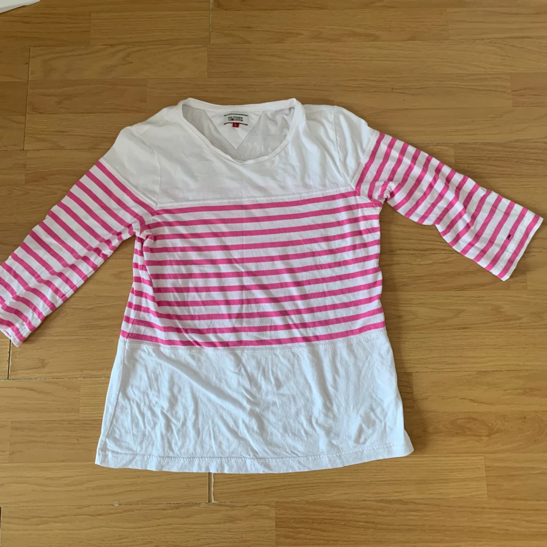 2st Tommy Hilfiger damtröjor!!! - 92