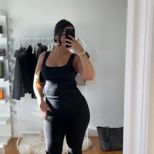 Capris - Köpa från Asos, storlek 36. Använt en gång 