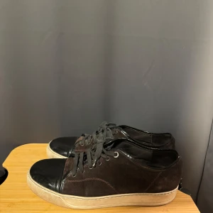 LANVIN skor  - Size 10 Inga defekter, hade enbart behövt tvätt men annars i bra skick. Kan mötas i Stockholm men även frakta 