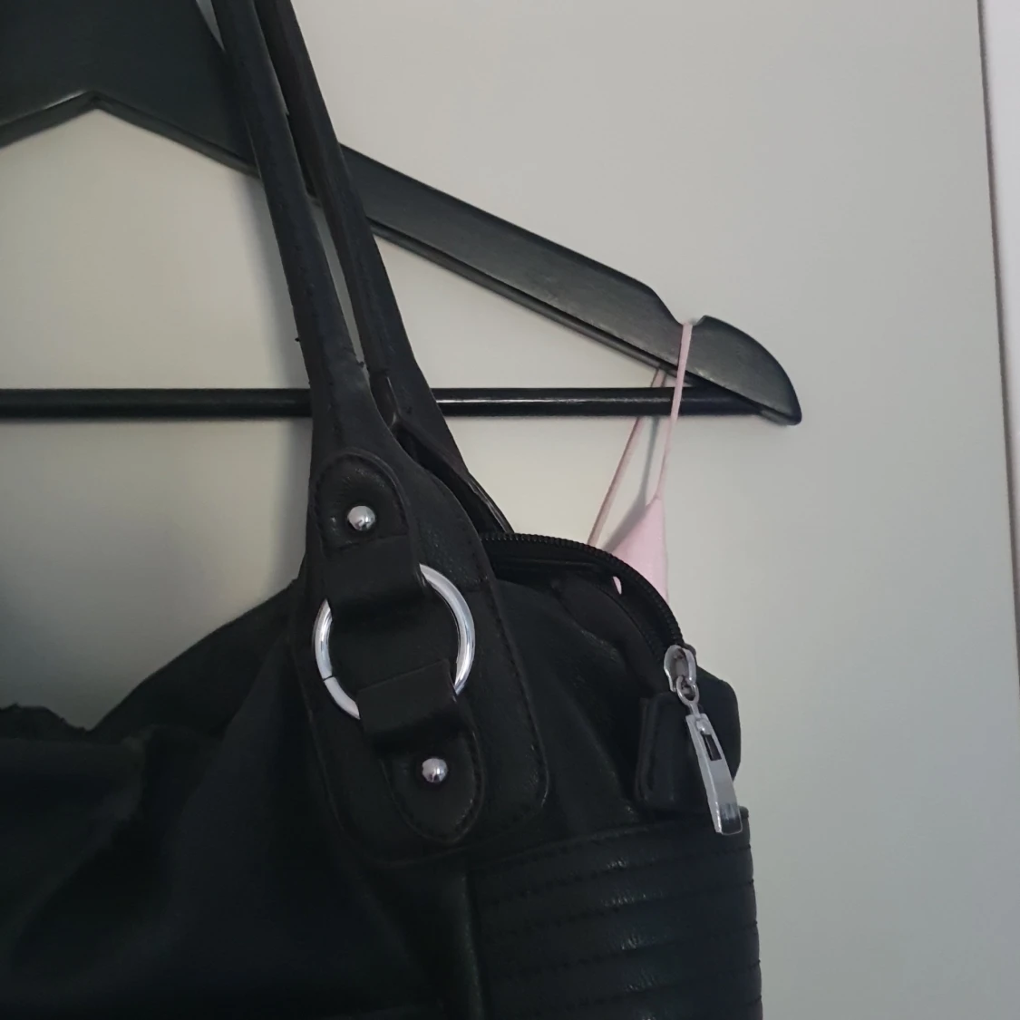 Svart söt väska - 90