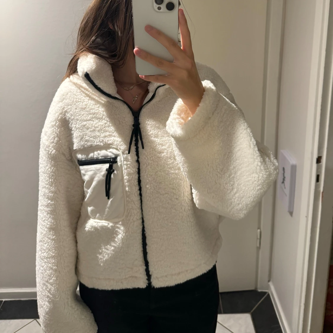 Vit varm jacka ifrån NAKD - 90
