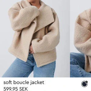 Gina kappa - Beige kappa från Ginatricot, strl S. Slutsåld online, köptes för cirka en månad sedan och är helt ny.🥰