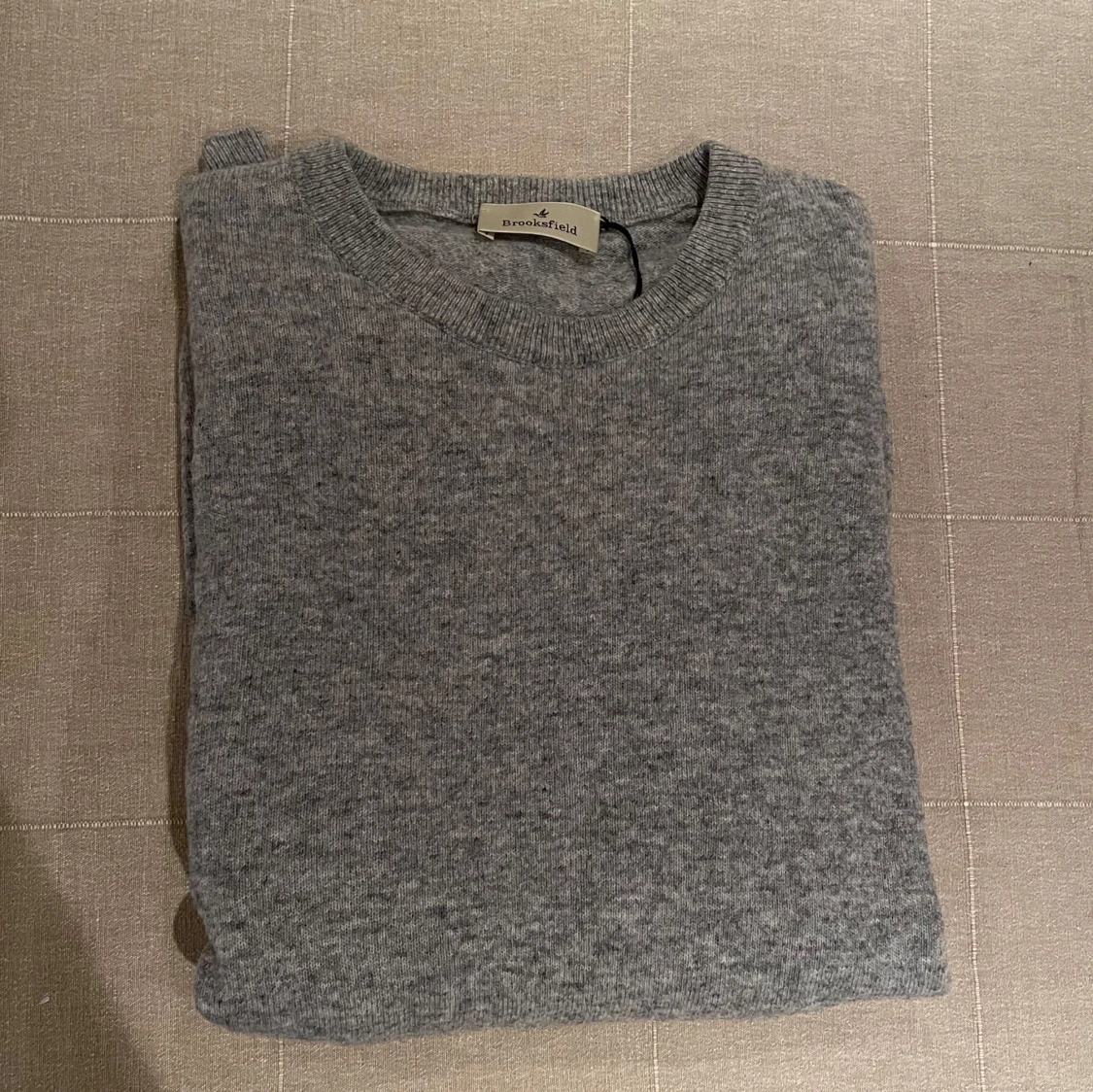 Grå tröja från Brooksfield