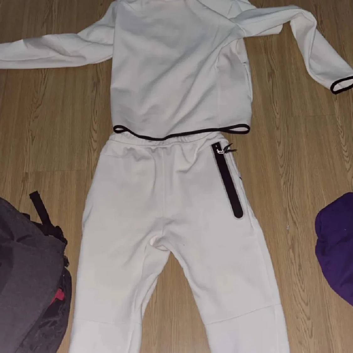 Vit Nike Tech Dress - 92