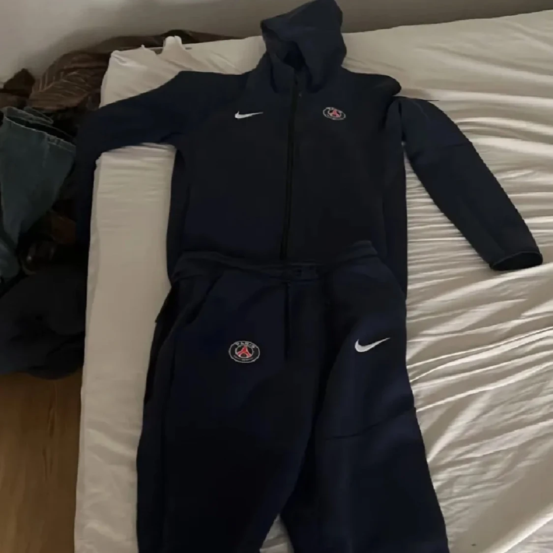 Mörkblå Nike Tech dress - 91