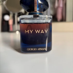 Parfym - Parfym my way som jag har använt få gånger men insett att de inte min lukt direkt tyvärr, luktar dock otroligt gött. Nypris är 1700