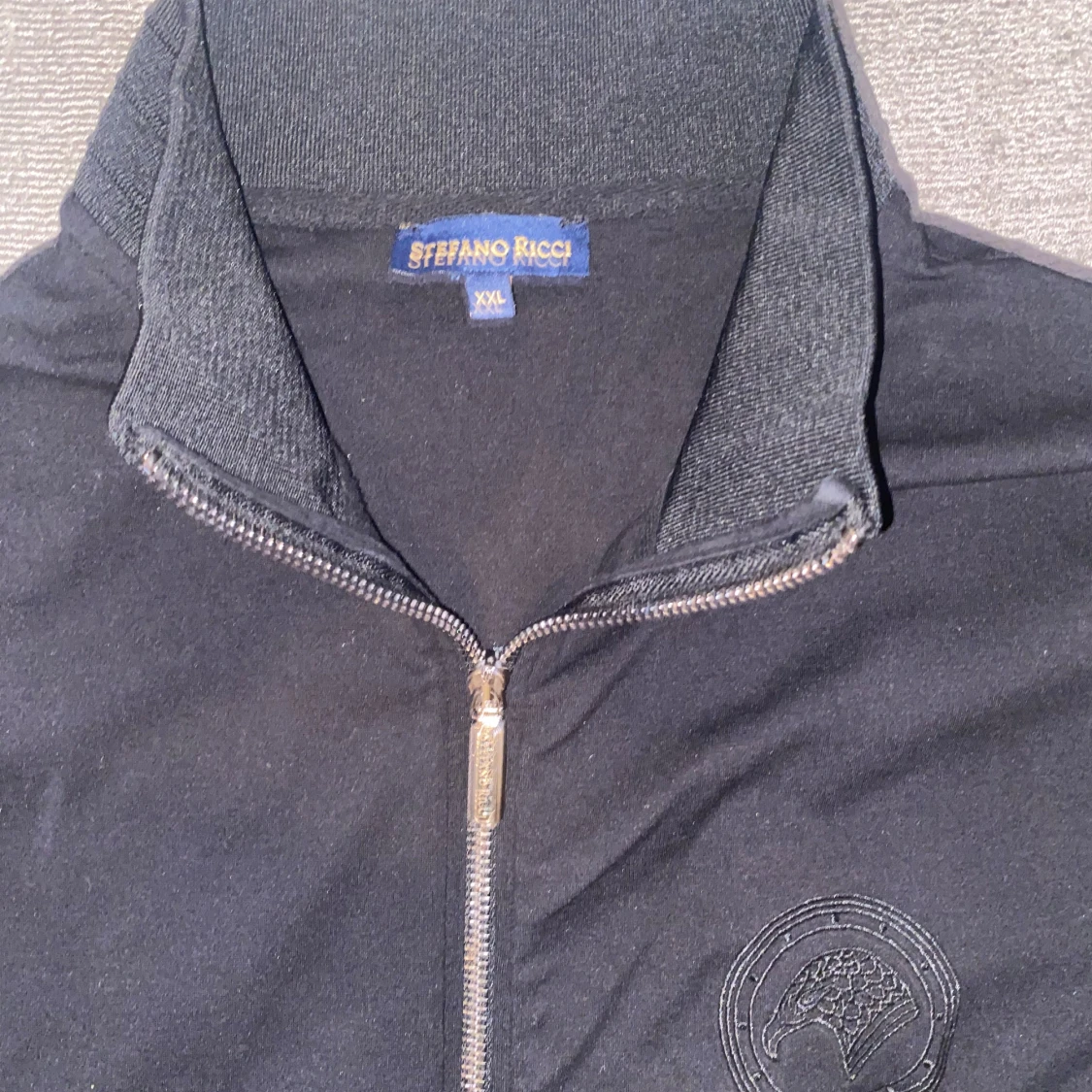 Svart tröja med dragkedja från Stefano Ricci - 91