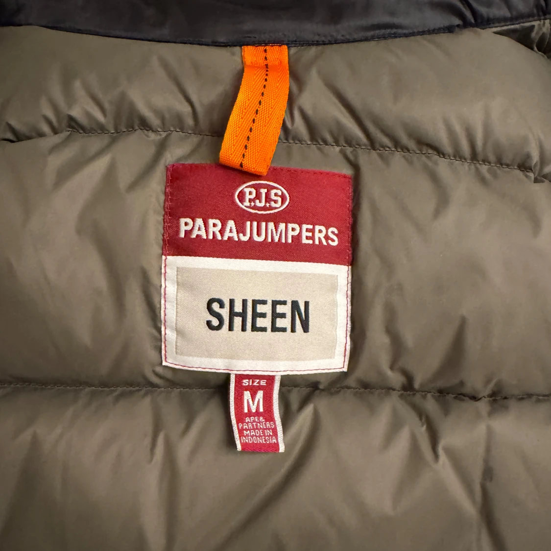 Svart dunväst från Parajumpers - 3