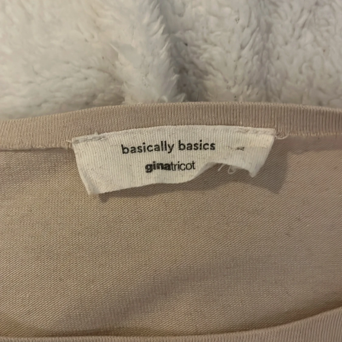 Beige långärmad topp från Gina Tricot - 2