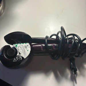 Locktång - En locktång från babyliss. Endast testad 