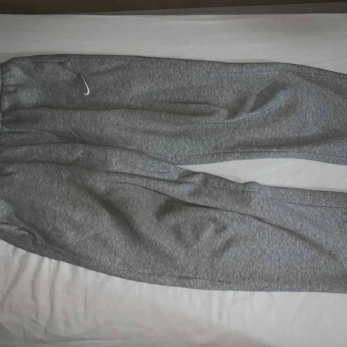 Grå nike byxor baggy - 2