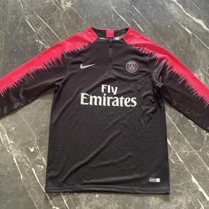 Psg tröja  - Psg tröja  Strl: L Bra & sparsamt skick 